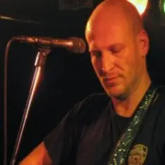 Май Захар — Umbrella