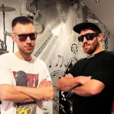 2xA & GG Zone — Sweet Dreams (Are Made Of This)