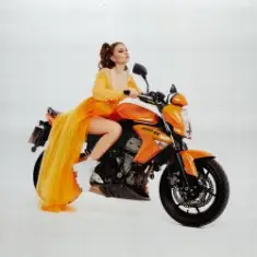 Юля Годунова feat. Reflex — Танцы