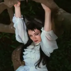 Кажанна — Вовчиця