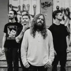 Принятие — Монумент