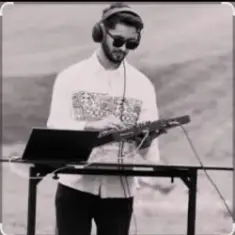 Sara Hadid & Umar Keyn — M’aimer (2025)