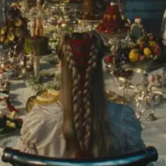 Charli xcx — House (feat. John Cale)