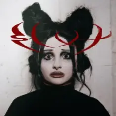 Valencia Grace — S!ut