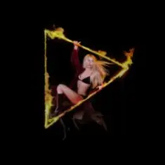 Ava Max — Wet, Hot American Dream