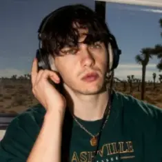 Petit Biscuit — Silhouettes (Avicii Edit)