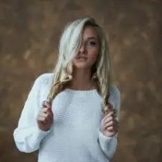 Storm DJs & Женя Юдина — Она не я (TEI Remix)