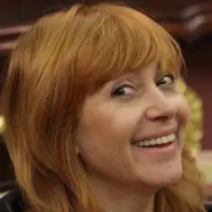 Лариса Брохман — В лесу родилась ёлочка