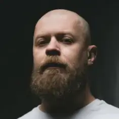 SUROV — Любов