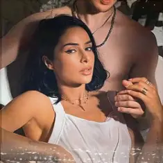 ZLATA OGNEVICH — Вільна