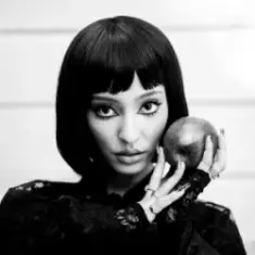 Faouzia — LOST MY MIND IN PARIS