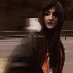 Victoria Niro — Замало