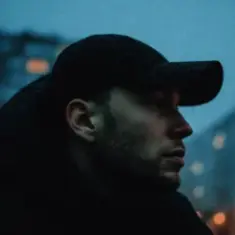 EmoTix — Мислитель