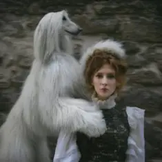 Musia Totibadze — Она