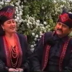 Один мiсяць сходить