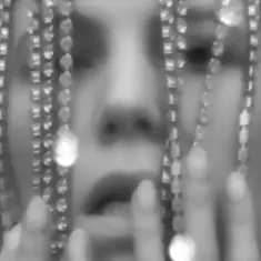 Skylar Grey — Falling Apart