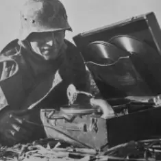 Смирнов Александр — Лили Марлен