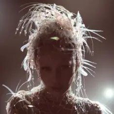 Miley Cyrus — Golden Burning Sun