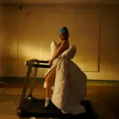 Олена Українець — Ноги