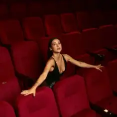 ZLATA OGNEVICH — На нашому поверсі