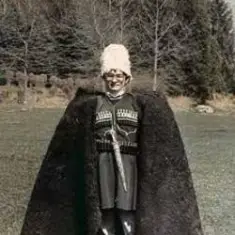 Тимур Шаов — Товарищи учёные