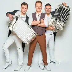 Баян Микс — Рио рита