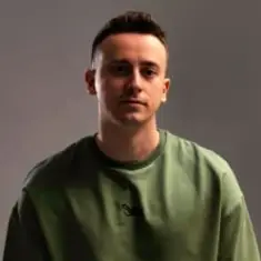 Шугар — А до неї заливають кожен день чоловіки