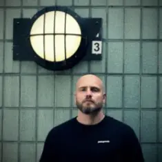 Emba & Lily Denning — Feel Alive