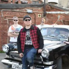 M.A.D. Band — Fotoapparat (Camera)