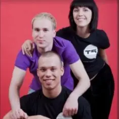 Т9 — На расстоянии любви