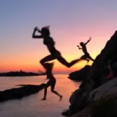 Emma Louise — Jungle (Gravagerz REMIX)