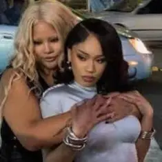 Shygirl & MUN SING feat. Saweetie — Waiting in the Car