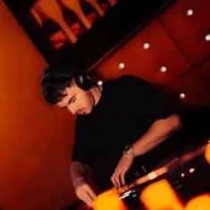 P3LA & Florian Cassiede — Chasing Dreams (Extended Mix)