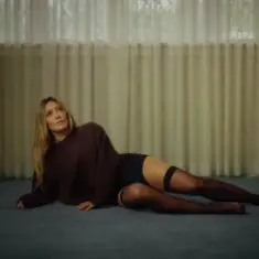 Hilary Duff — Future Tripping