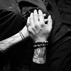 SUROV — Коли ти поруч