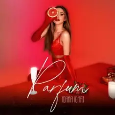 Ioana Ignat — Parfum