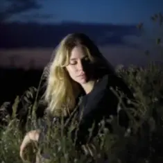 Sophi LOZINA — На коліях