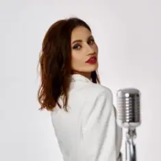 Emuna — Інстамоделі